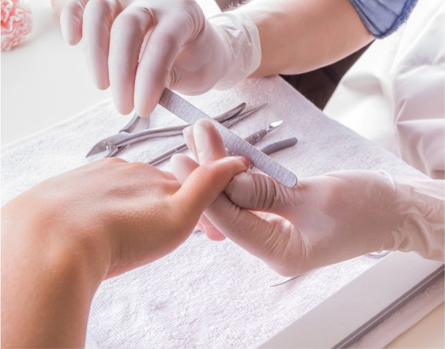 Подологічний манікюр у Києві – медичний манікюр у подолога | Podo-Terra 5